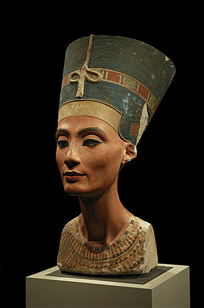 queen nefertiti likely used gold nail tools